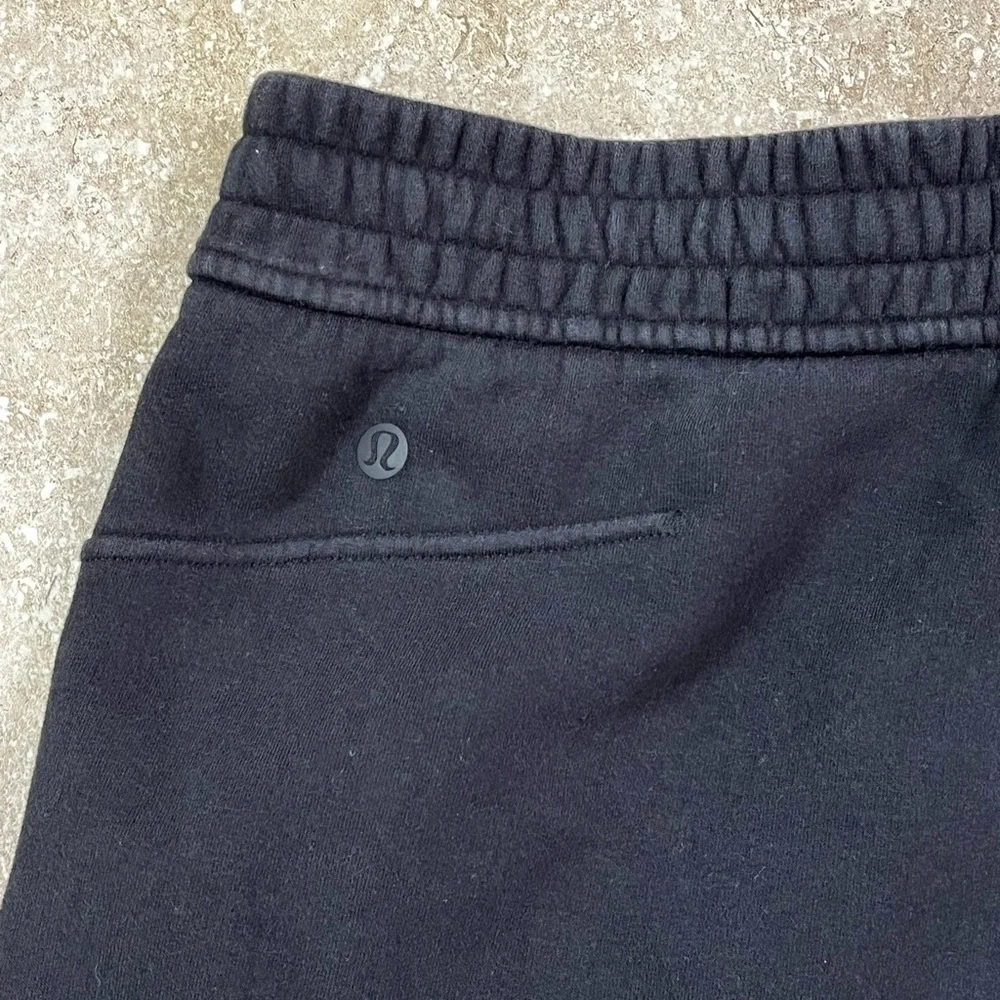 Lululemon Athletica Loungeful 7” High Rise Short - Picture 1 of 8